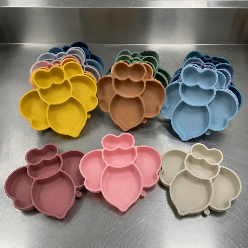 LFGB Certified Silicone Baby Bee-shaped Plate Feeding Supplies | High-Precision Molding